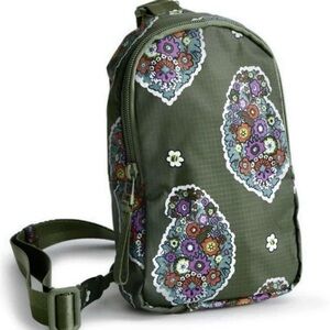 NWOT - VERA BRADLEY Small Lorman Sling Backpack Bag Kew Gardens Green